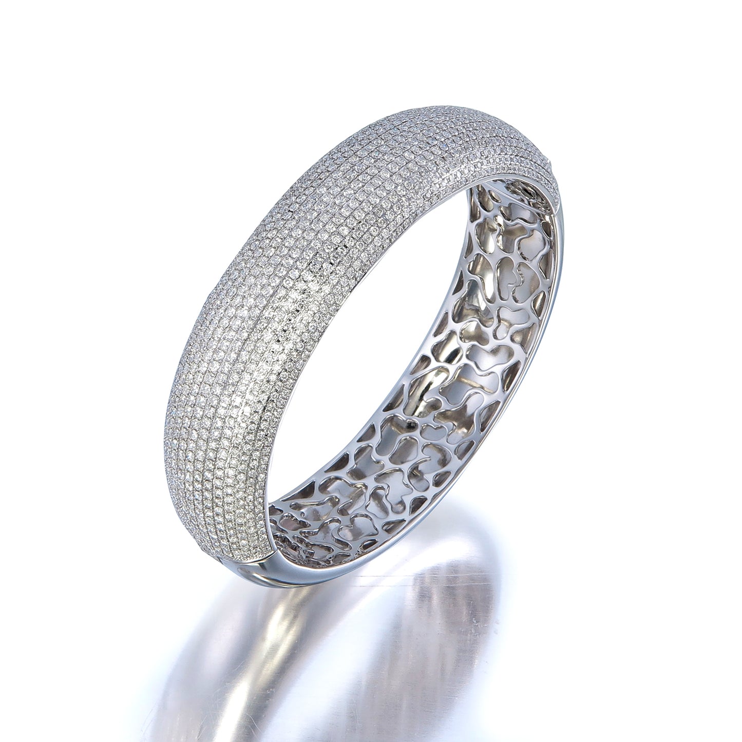 Diamond Pavé Bangle Bracelet