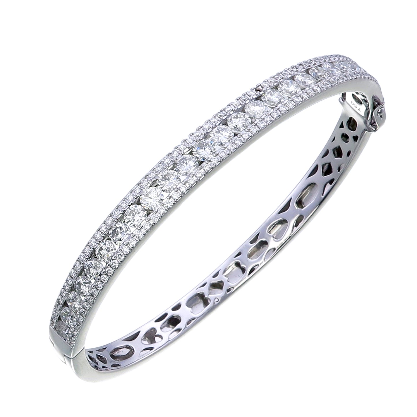 Elegant 18K Gold Diamond Bangle Bracelet