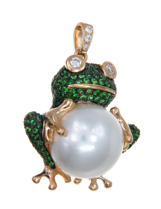 Emerald Frog Pendant